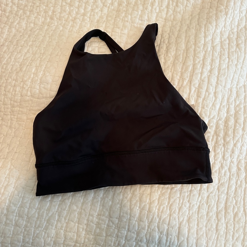 EUC Lululemon high neck sports bra